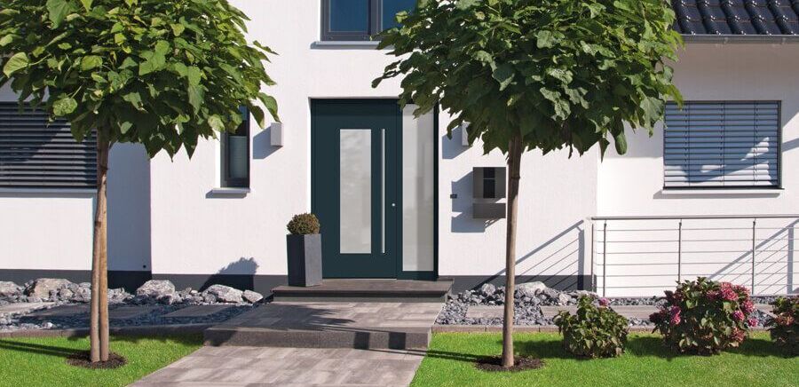 Aluminiumtüren und Kunststofftüren