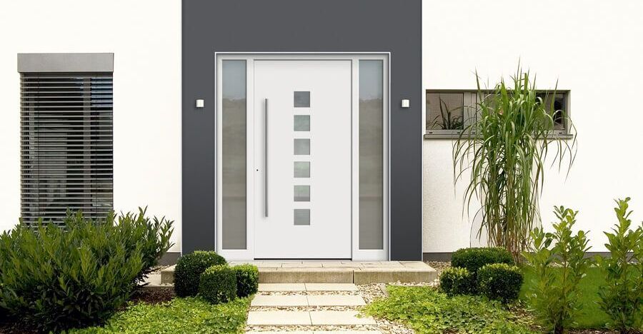 Aluminiumtüren und Kunststofftüren
